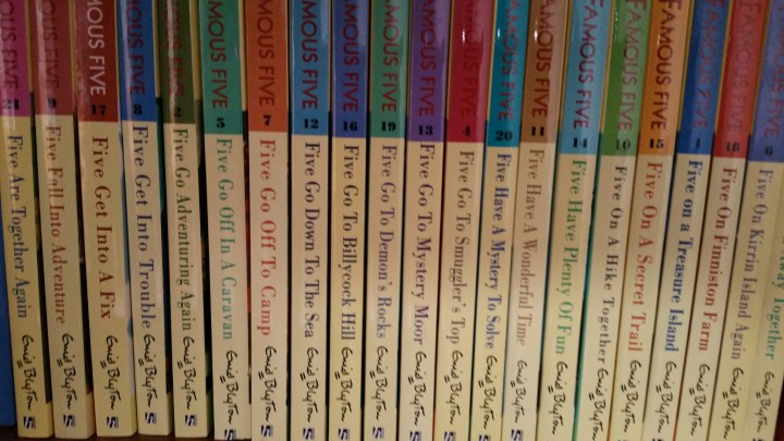 My daughter's Famous Five collection - she absolutely insists on ordering it alphabetically by title rather than by volume number ...